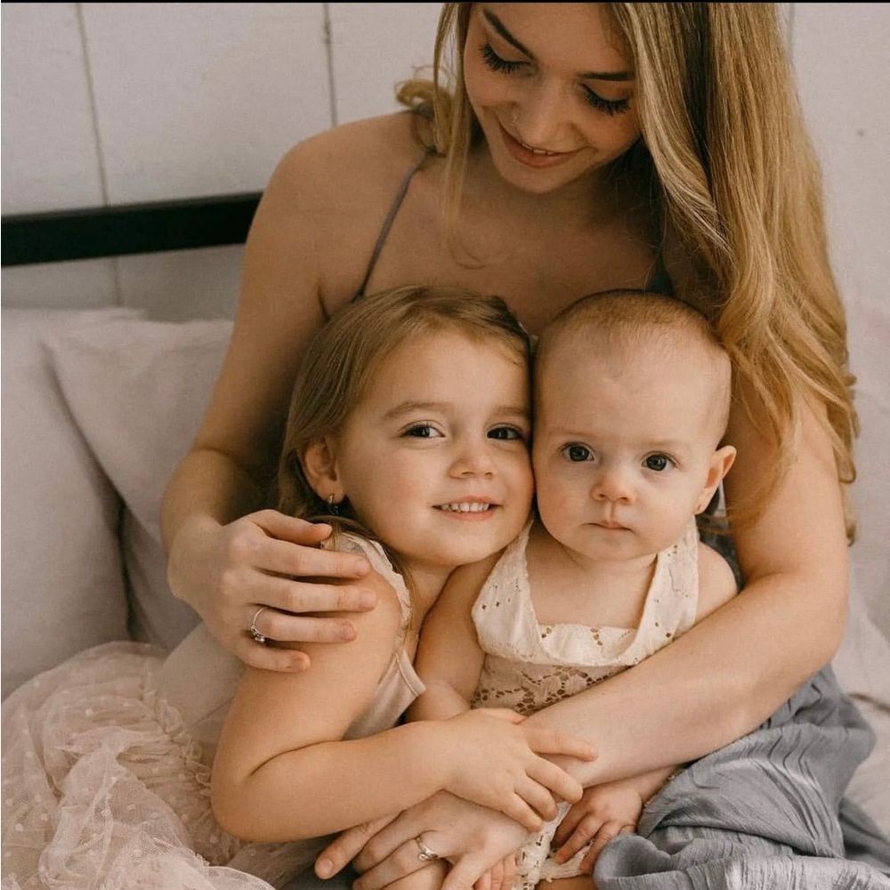 Meet your Posher, Gabriella